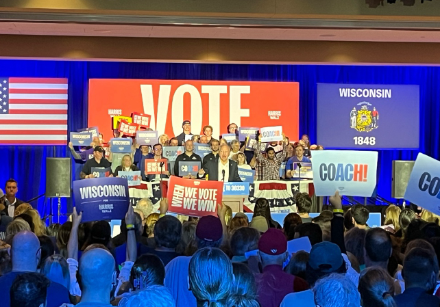 Gov. Walz campaigned on Monday in the DUC.